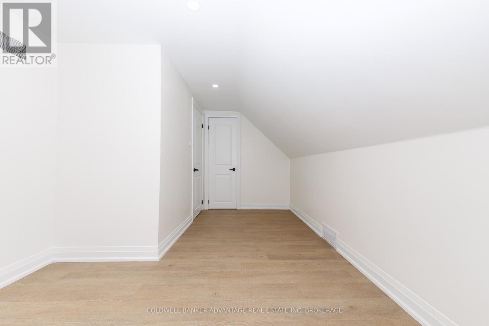 457 Southworth Street S, Welland, Ontario  L3B 2A1 - Photo 23 - X12823108