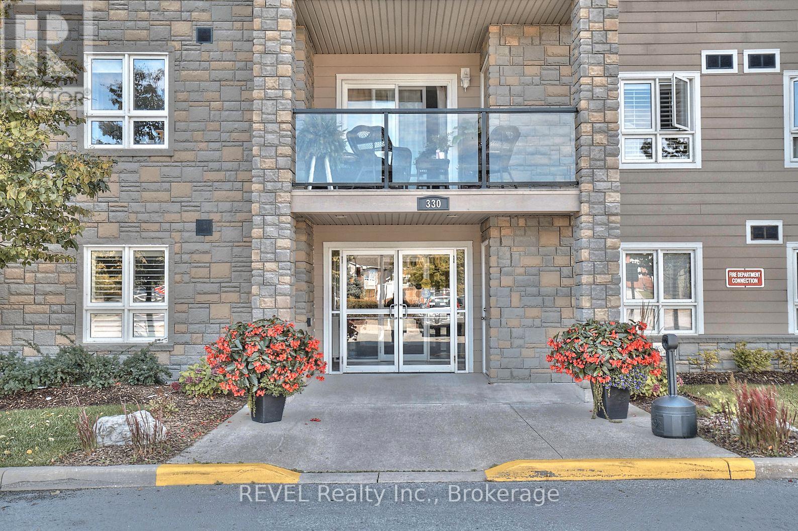 1318 - 330 Prince Charles South Drive, Welland, Ontario  L3C 7B3 - Photo 2 - X12823150