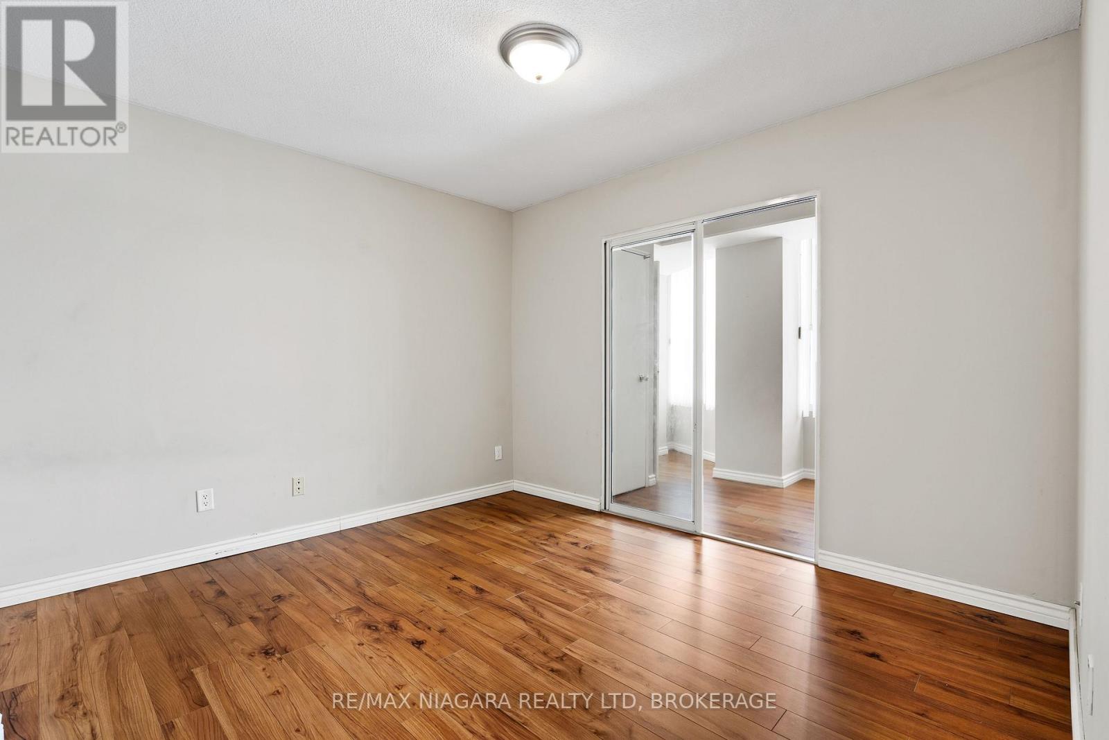 502 - 7 Gale Crescent, St. Catharines (E. Chester), Ontario  L2R 7M8 - Photo 14 - X12823210