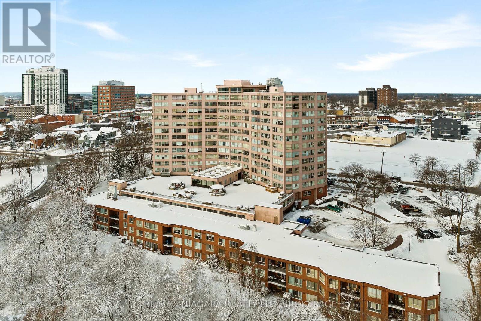 502 - 7 Gale Crescent, St. Catharines (E. Chester), Ontario  L2R 7M8 - Photo 2 - X12823210