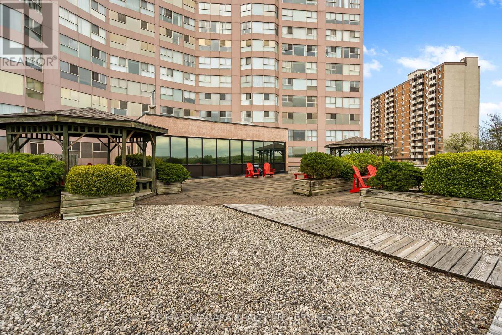 502 - 7 Gale Crescent, St. Catharines (E. Chester), Ontario  L2R 7M8 - Photo 37 - X12823210