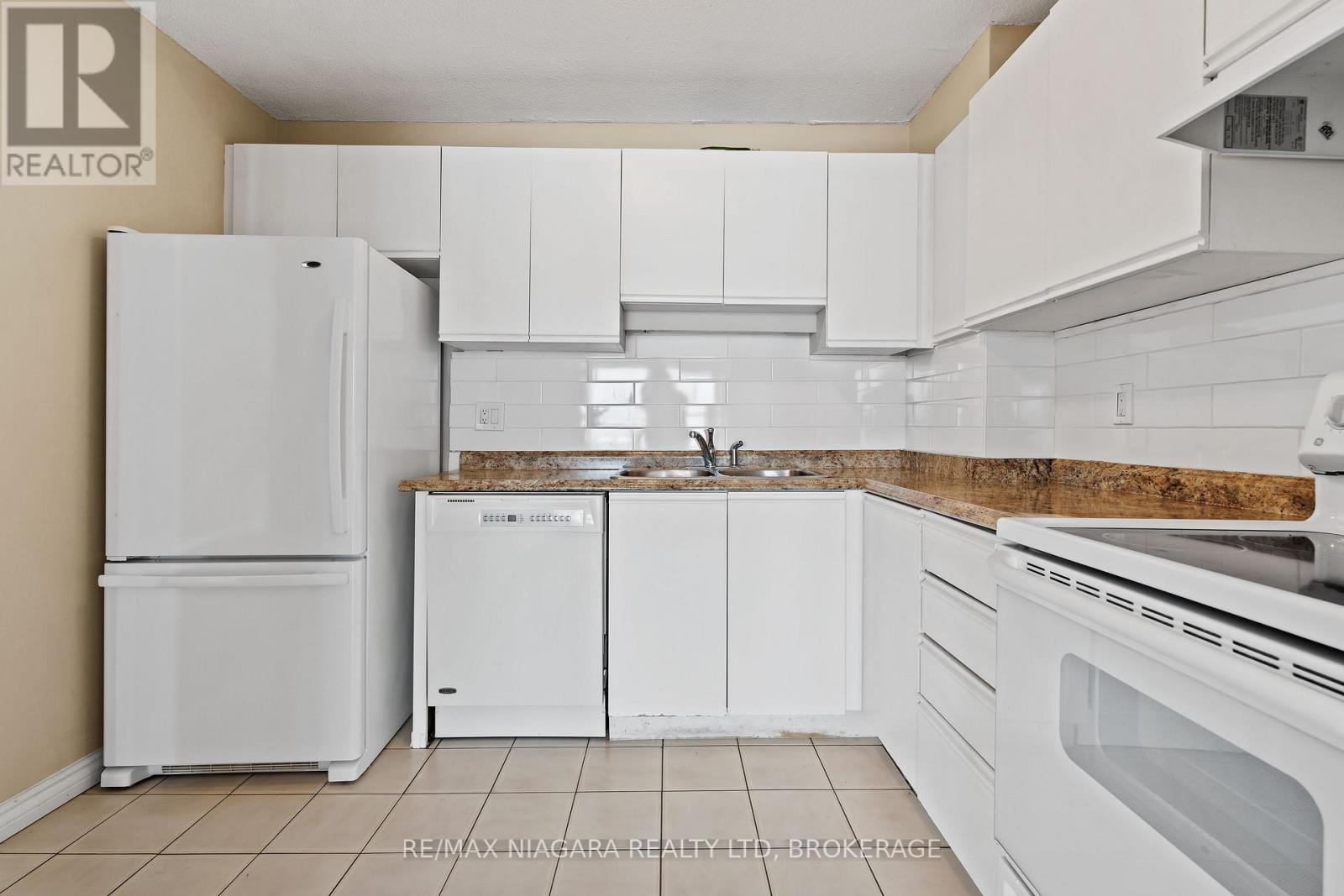 502 - 7 Gale Crescent, St. Catharines (E. Chester), Ontario  L2R 7M8 - Photo 9 - X12823210