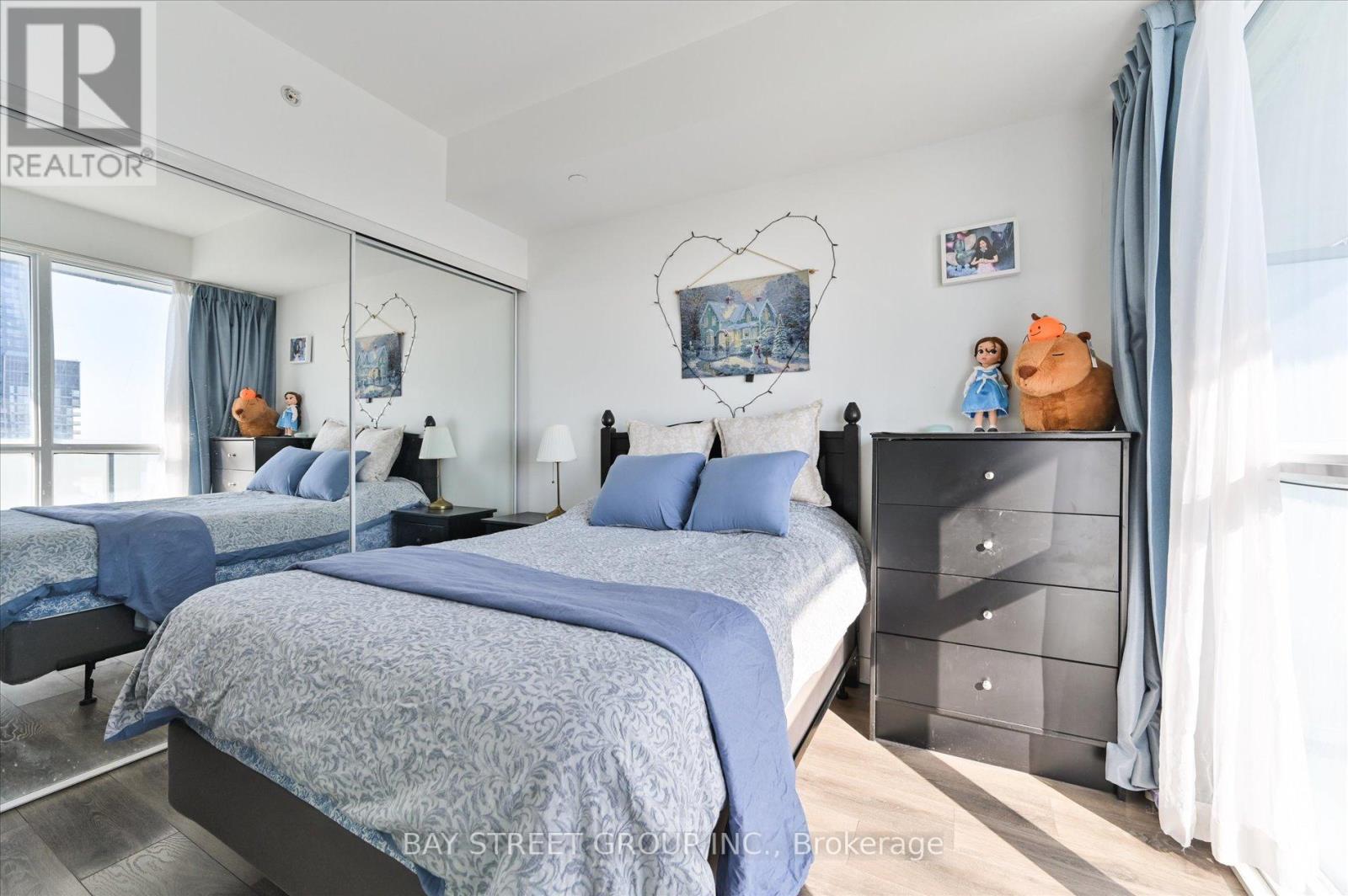 5002 - 15 Grenville Street, Toronto, Ontario  M4Y 0B9 - Photo 15 - C12766766