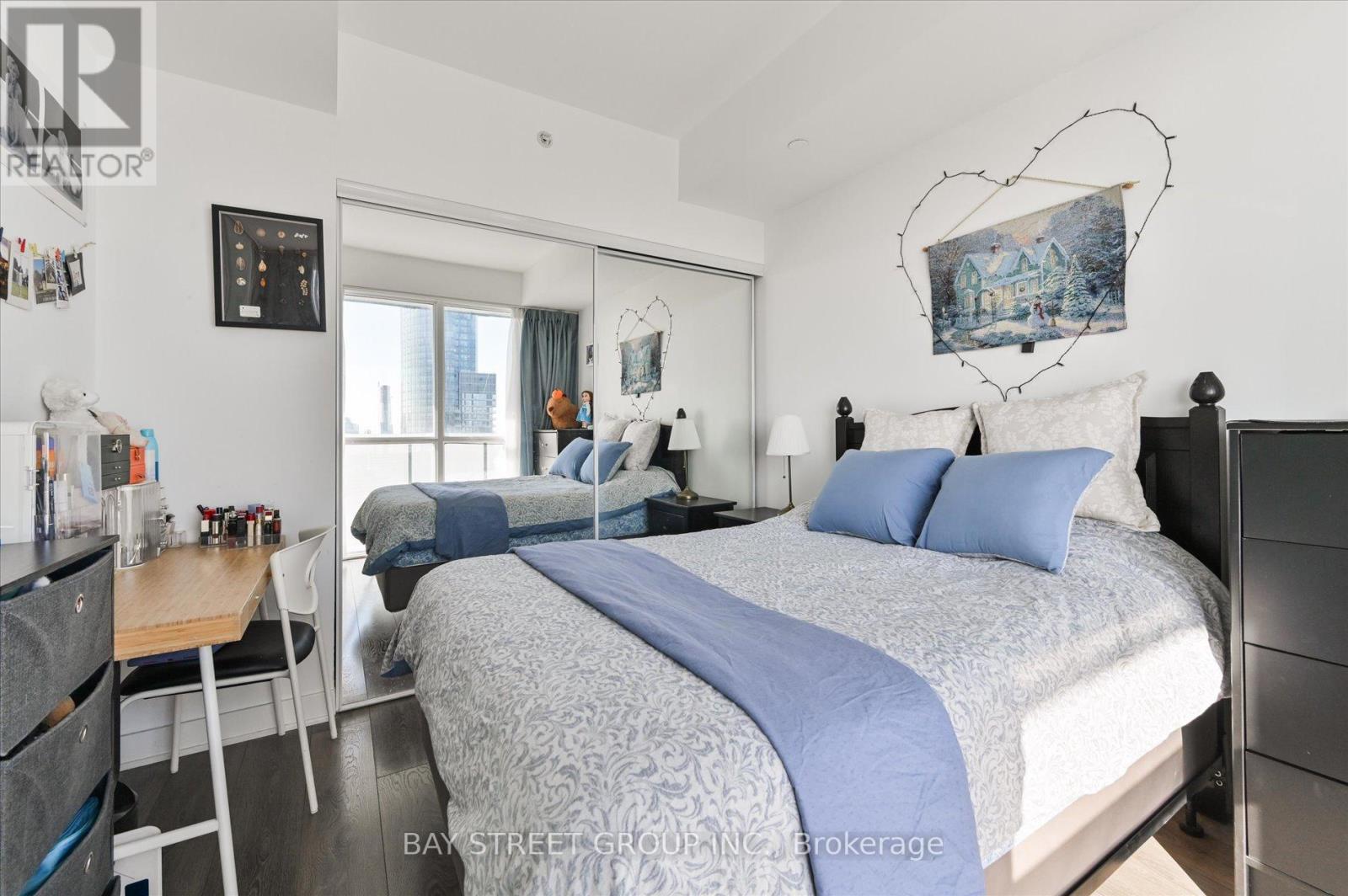 5002 - 15 Grenville Street, Toronto, Ontario  M4Y 0B9 - Photo 16 - C12766766