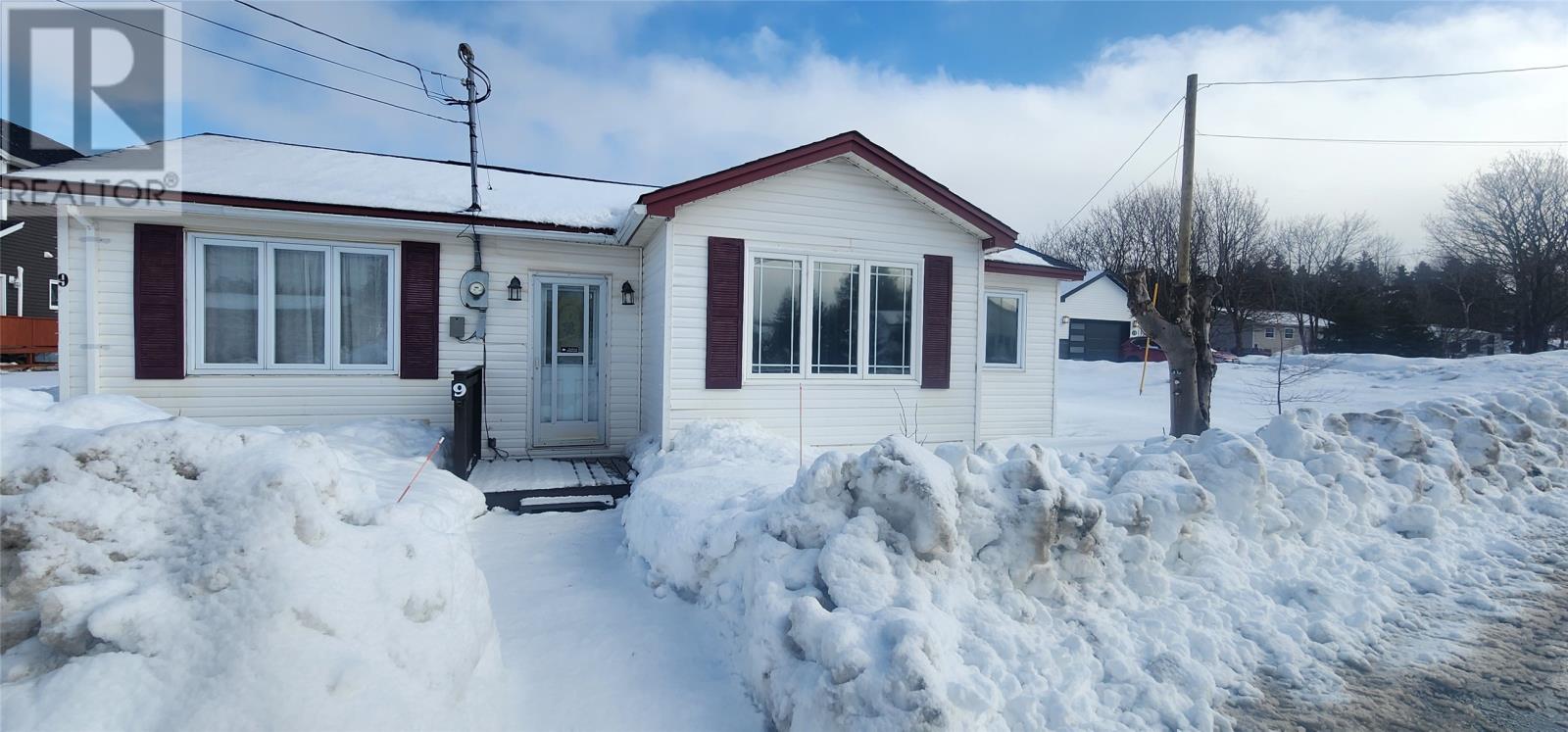 9 Country Path, Conception Bay South, Newfoundland & Labrador