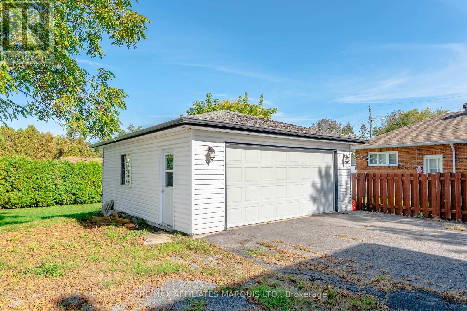 311 Sixth Street E, Cornwall, Ontario  K6H 2N8 - Photo 37 - X12470586