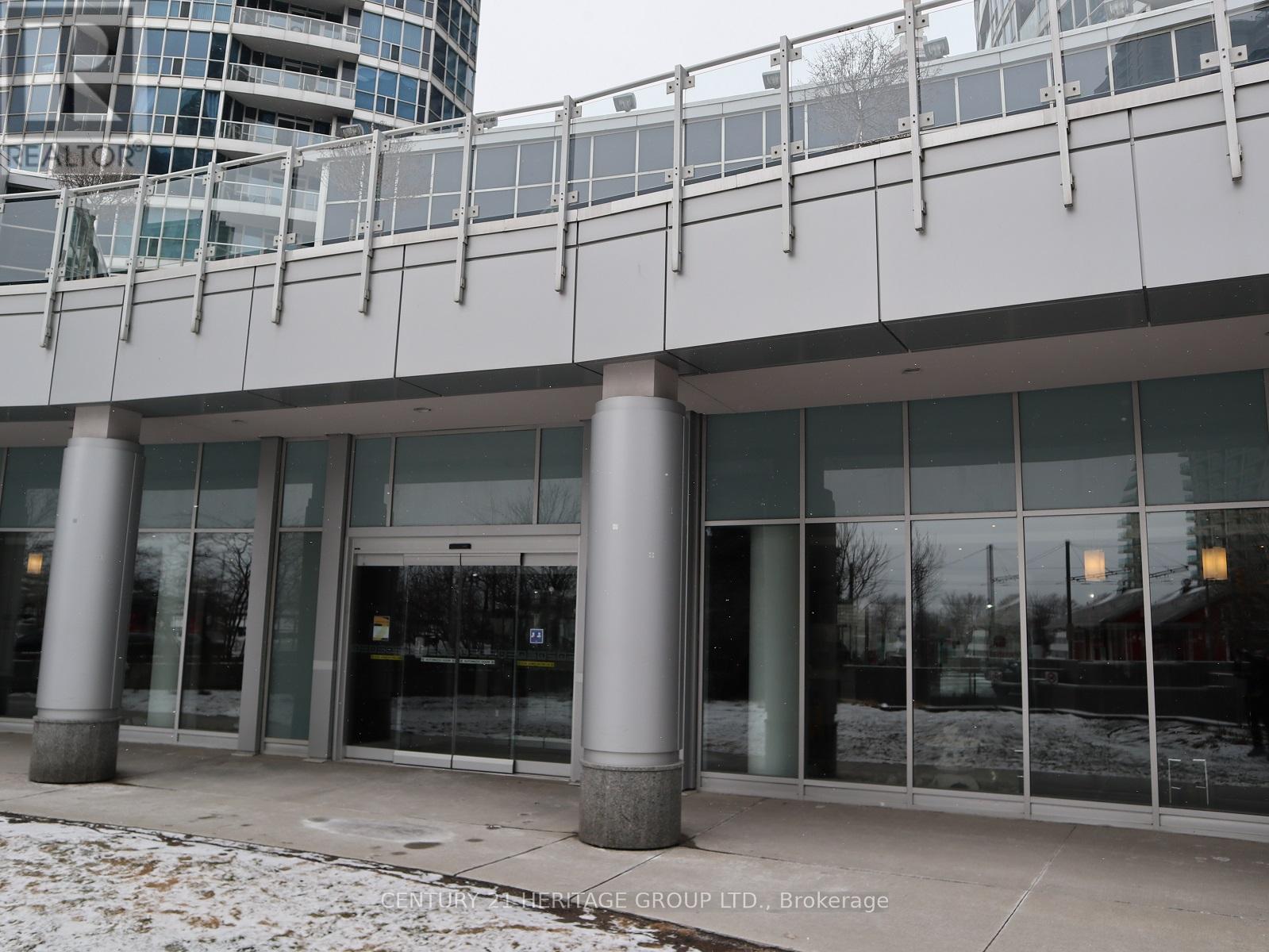 604 - 8 York Street, Toronto (Waterfront Communities), Ontario  M5J 2Y2 - Photo 3 - C12823002