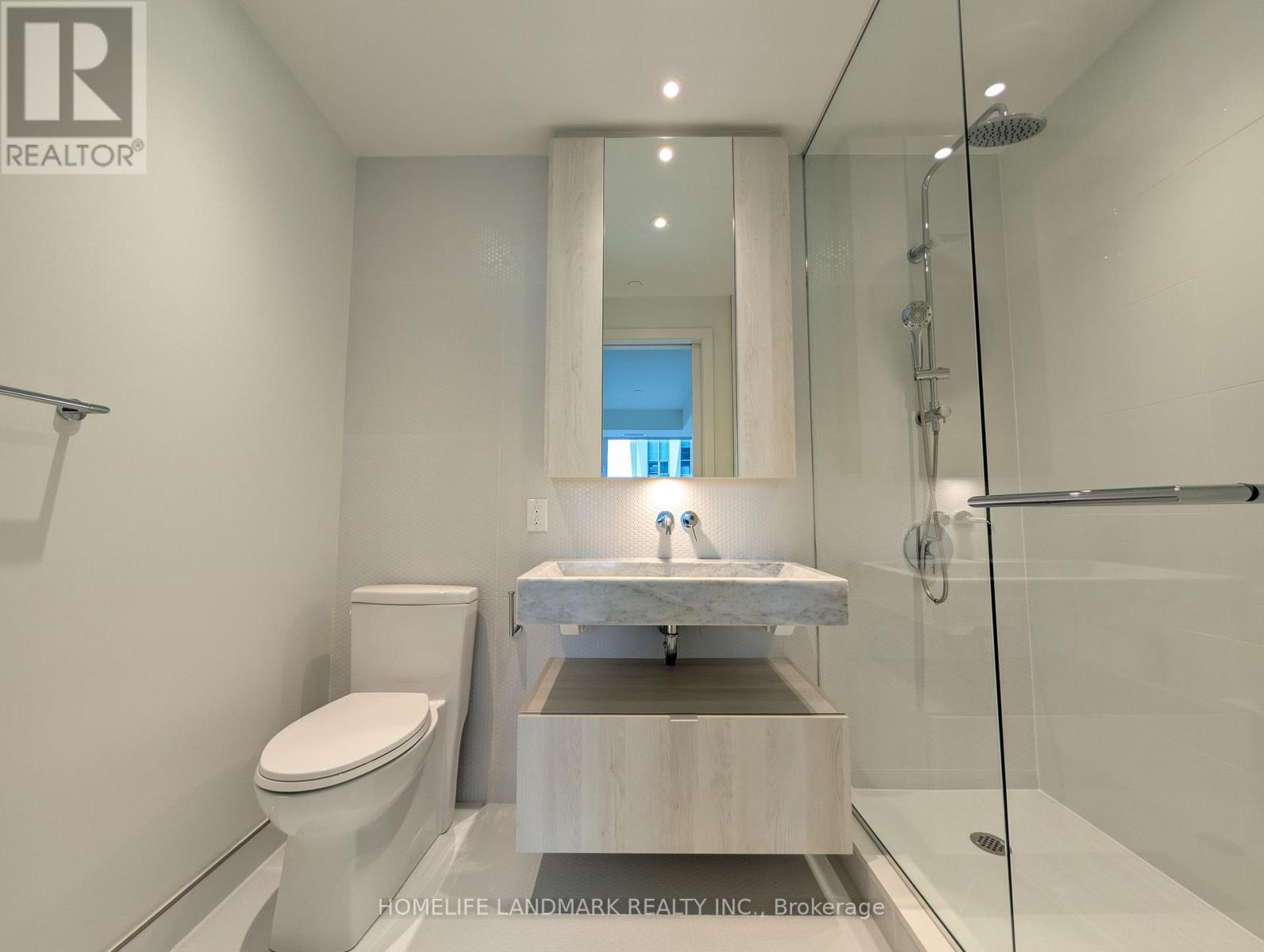 2210 - 11 Yorkville Avenue, Toronto, Ontario  M4W 1L2 - Photo 14 - C12823014