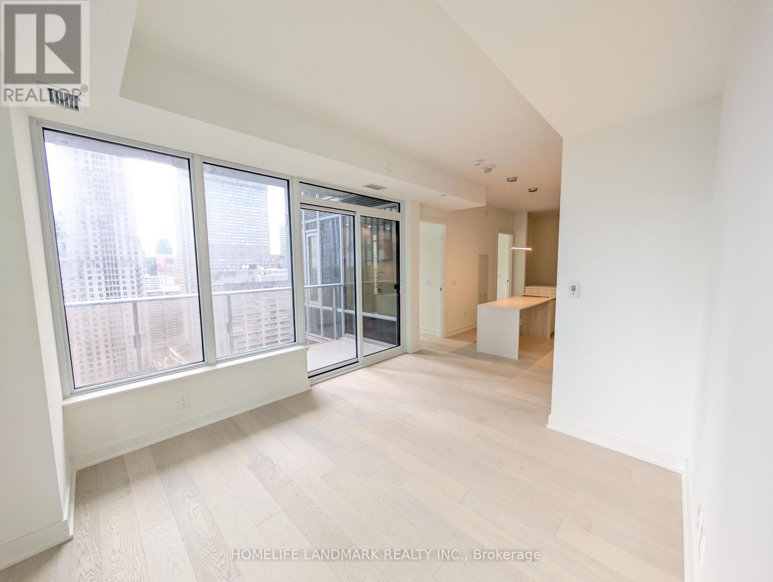 2210 - 11 Yorkville Avenue, Toronto, Ontario  M4W 1L2 - Photo 15 - C12823014