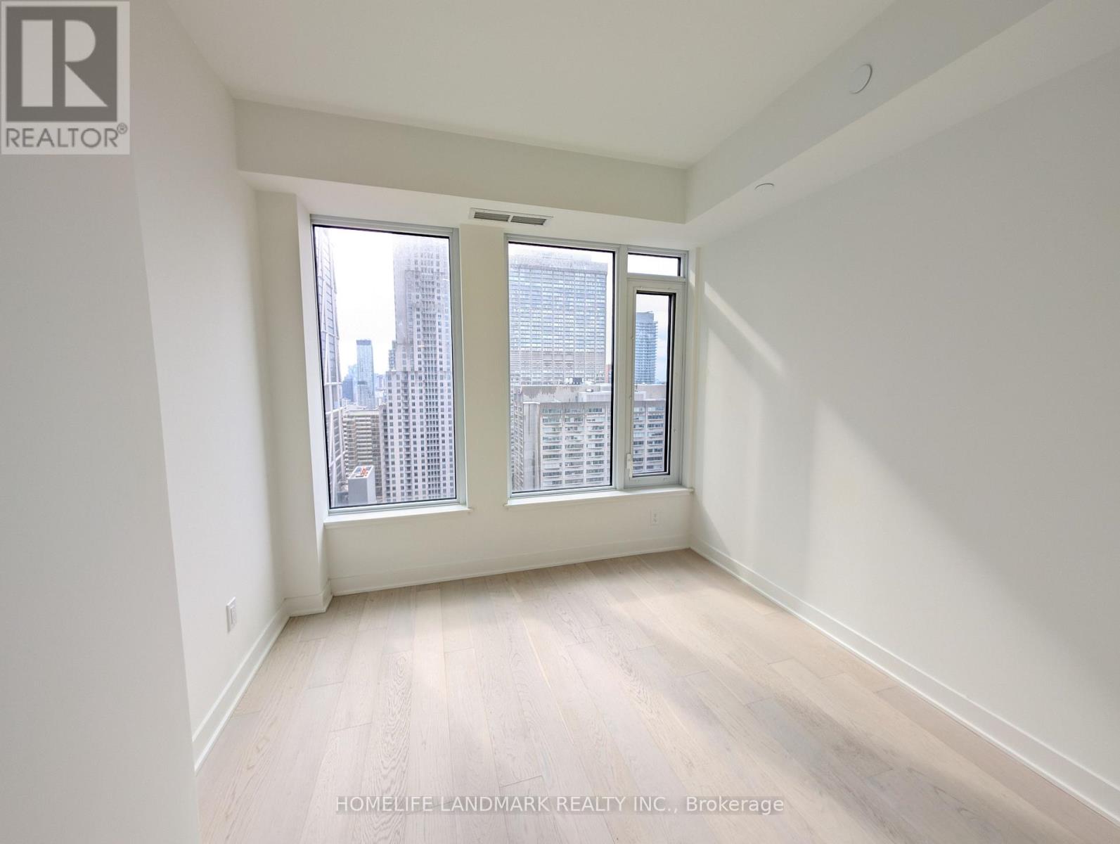 2210 - 11 Yorkville Avenue, Toronto, Ontario  M4W 1L2 - Photo 18 - C12823014