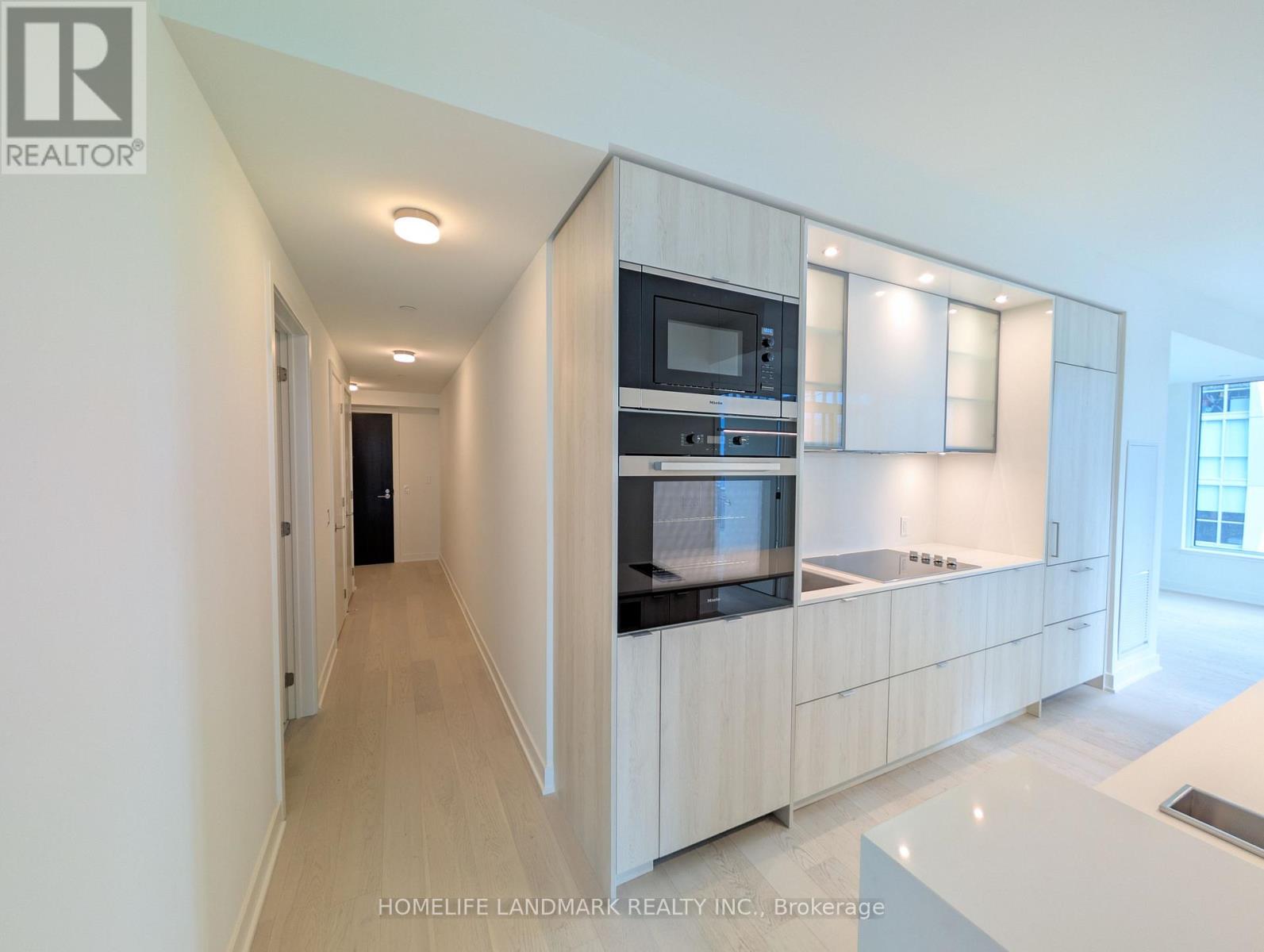 2210 - 11 Yorkville Avenue, Toronto, Ontario  M4W 1L2 - Photo 20 - C12823014