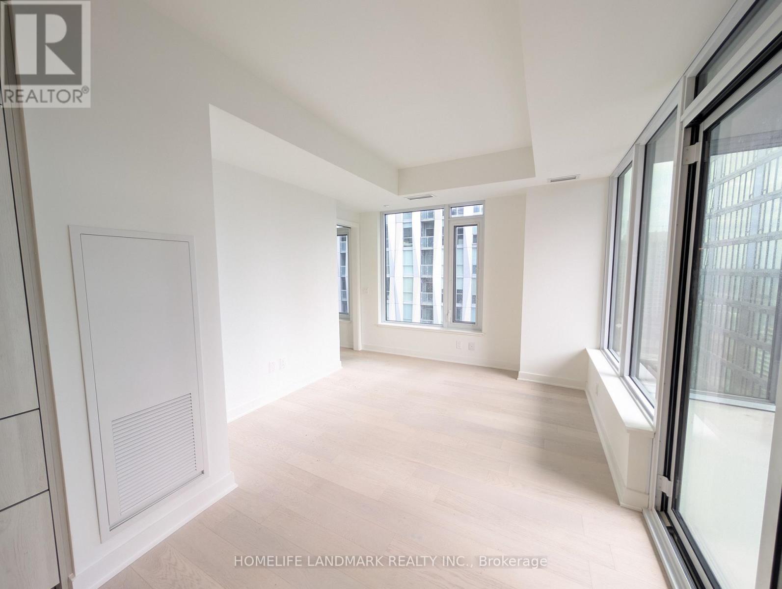 2210 - 11 Yorkville Avenue, Toronto, Ontario  M4W 1L2 - Photo 9 - C12823014