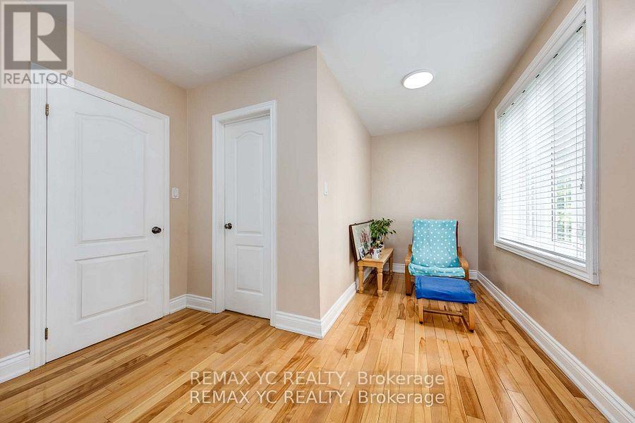 18 Mullet Road, Toronto, Ontario  M2M 2A6 - Photo 18 - C12823030