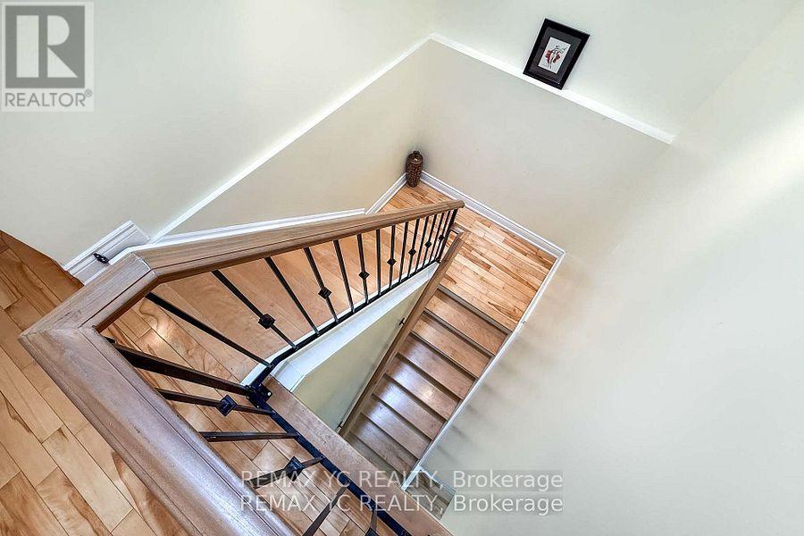 18 Mullet Road, Toronto, Ontario  M2M 2A6 - Photo 21 - C12823030