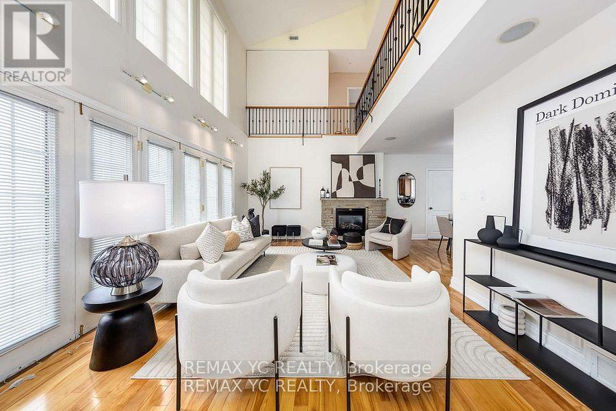 18 Mullet Road, Toronto, Ontario  M2M 2A6 - Photo 4 - C12823030