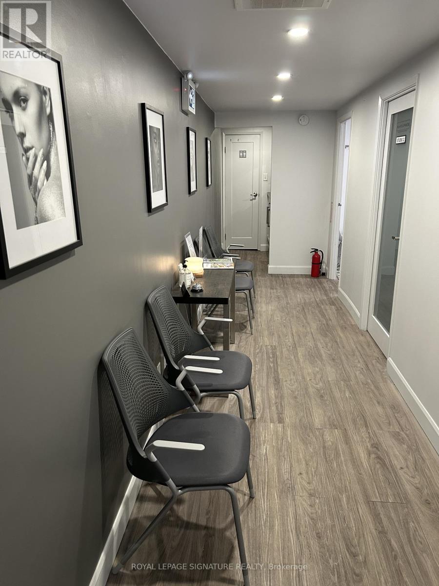 2nd Flr - 1517a Bayview Avenue E, Toronto (Leaside), Ontario  M4G 3B5 - Photo 11 - C12823204