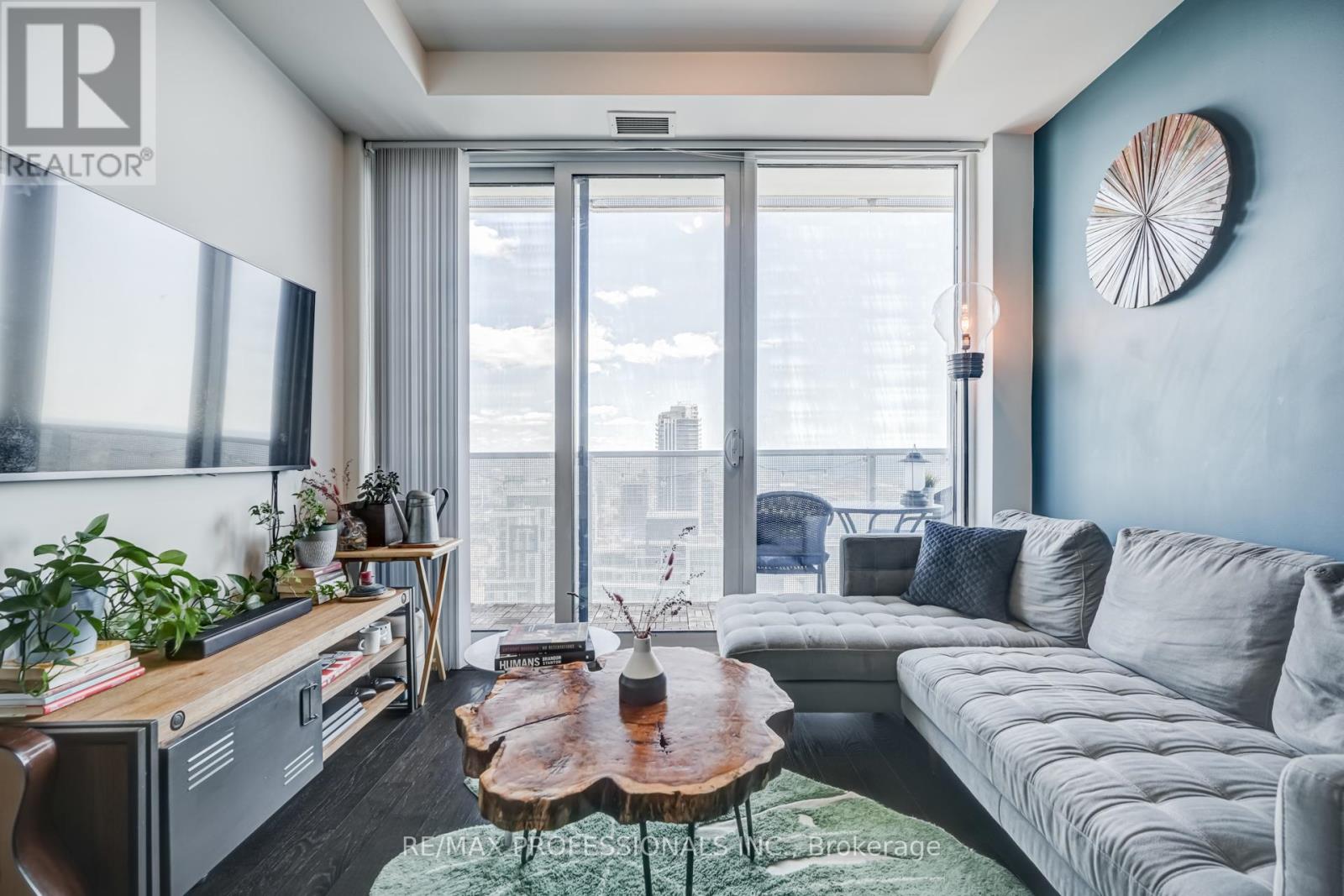 6105 - 88 Harbour Street, Toronto (Waterfront Communities), Ontario  M5J 0C3 - Photo 11 - C12823230