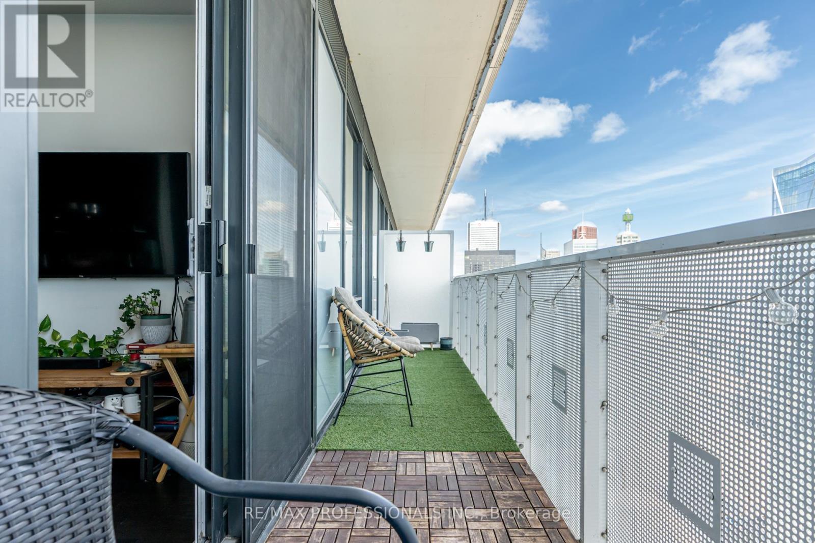 6105 - 88 Harbour Street, Toronto (Waterfront Communities), Ontario  M5J 0C3 - Photo 27 - C12823230