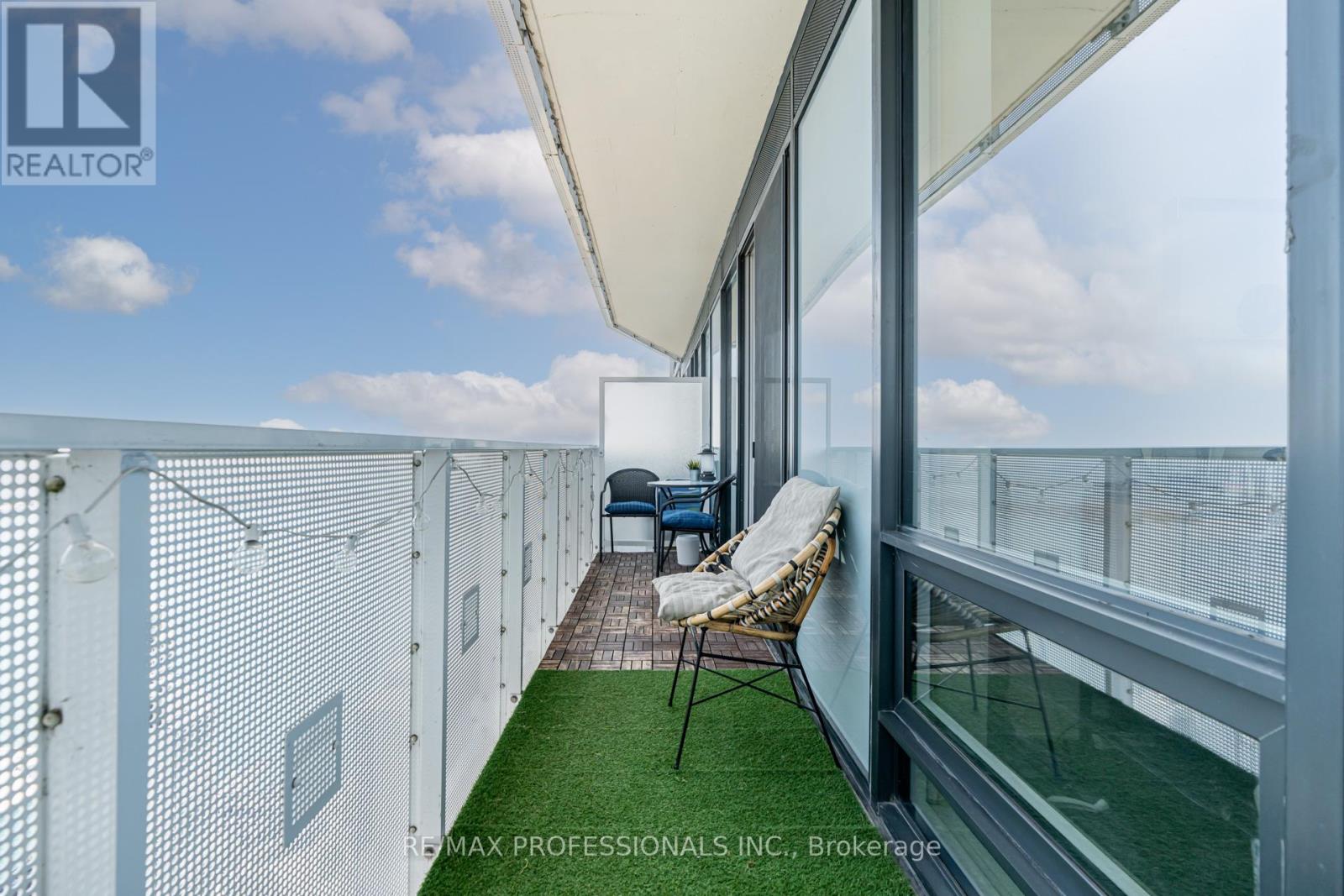 6105 - 88 Harbour Street, Toronto (Waterfront Communities), Ontario  M5J 0C3 - Photo 28 - C12823230