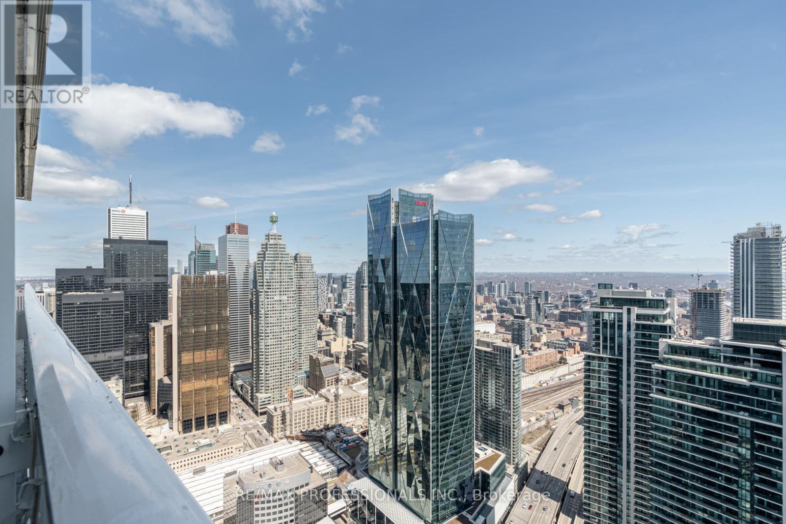 6105 - 88 Harbour Street, Toronto (Waterfront Communities), Ontario  M5J 0C3 - Photo 29 - C12823230