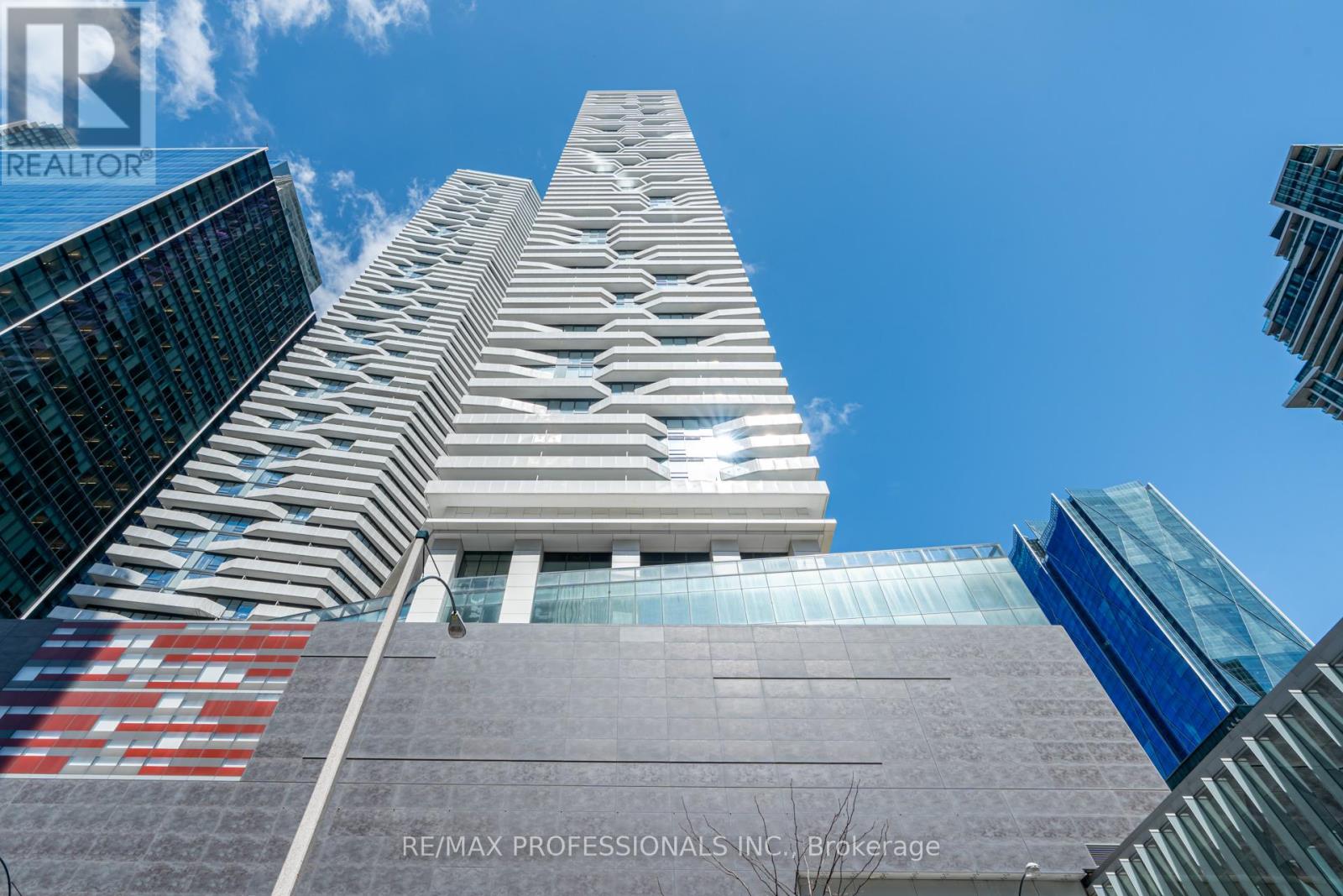 6105 - 88 Harbour Street, Toronto (Waterfront Communities), Ontario  M5J 0C3 - Photo 33 - C12823230