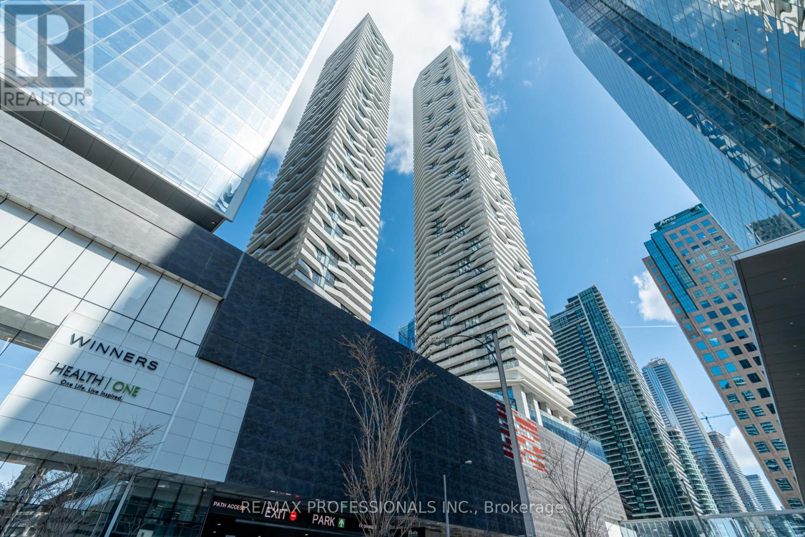 6105 - 88 Harbour Street, Toronto (Waterfront Communities), Ontario  M5J 0C3 - Photo 35 - C12823230