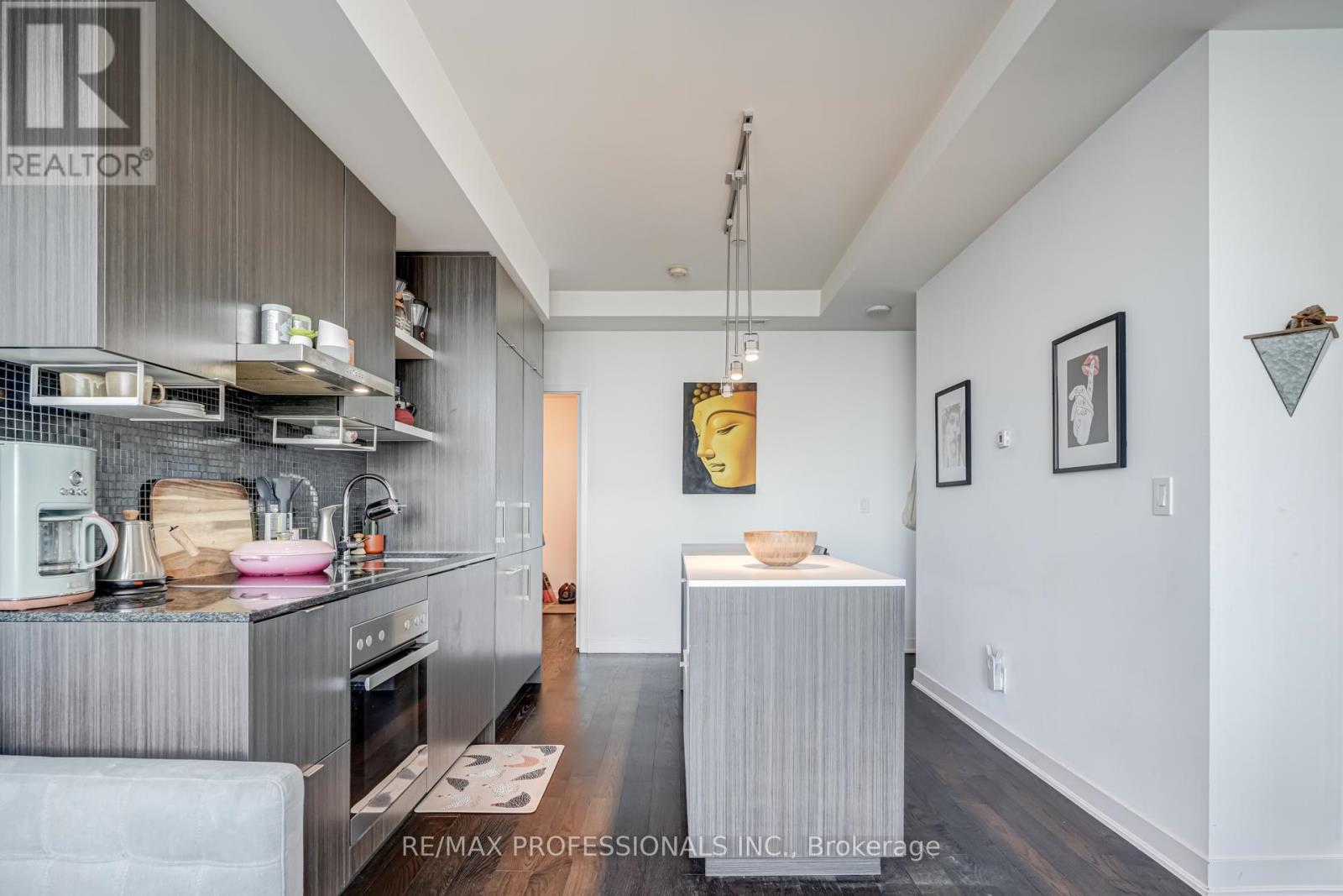 6105 - 88 Harbour Street, Toronto (Waterfront Communities), Ontario  M5J 0C3 - Photo 9 - C12823230