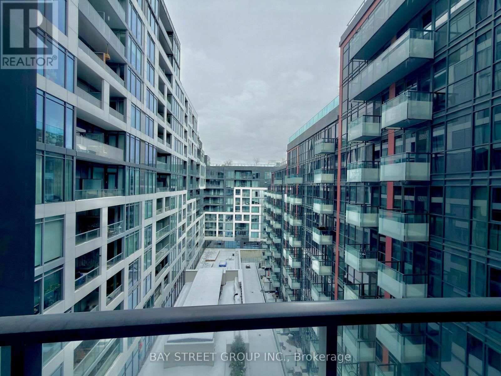 802e - 576 Front Street W, Toronto (Waterfront Communities), Ontario  M5V 0P8 - Photo 10 - C12823248