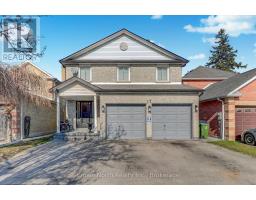 17 PLUMROSE BOULEVARD, Toronto, Ontario