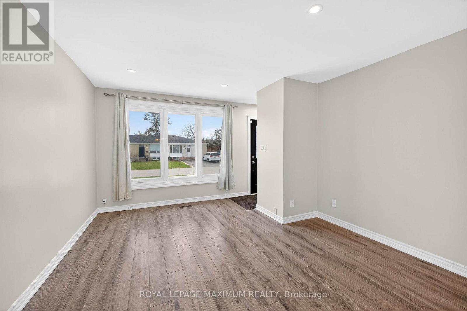 Upper - 362 Rosedale Drive, Whitby (Downtown Whitby), Ontario  L1N 1Z4 - Photo 12 - E12823042