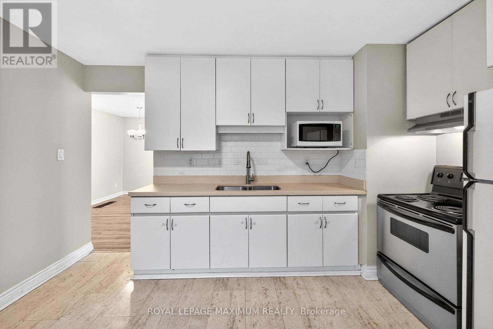 Upper - 362 Rosedale Drive, Whitby (Downtown Whitby), Ontario  L1N 1Z4 - Photo 17 - E12823042