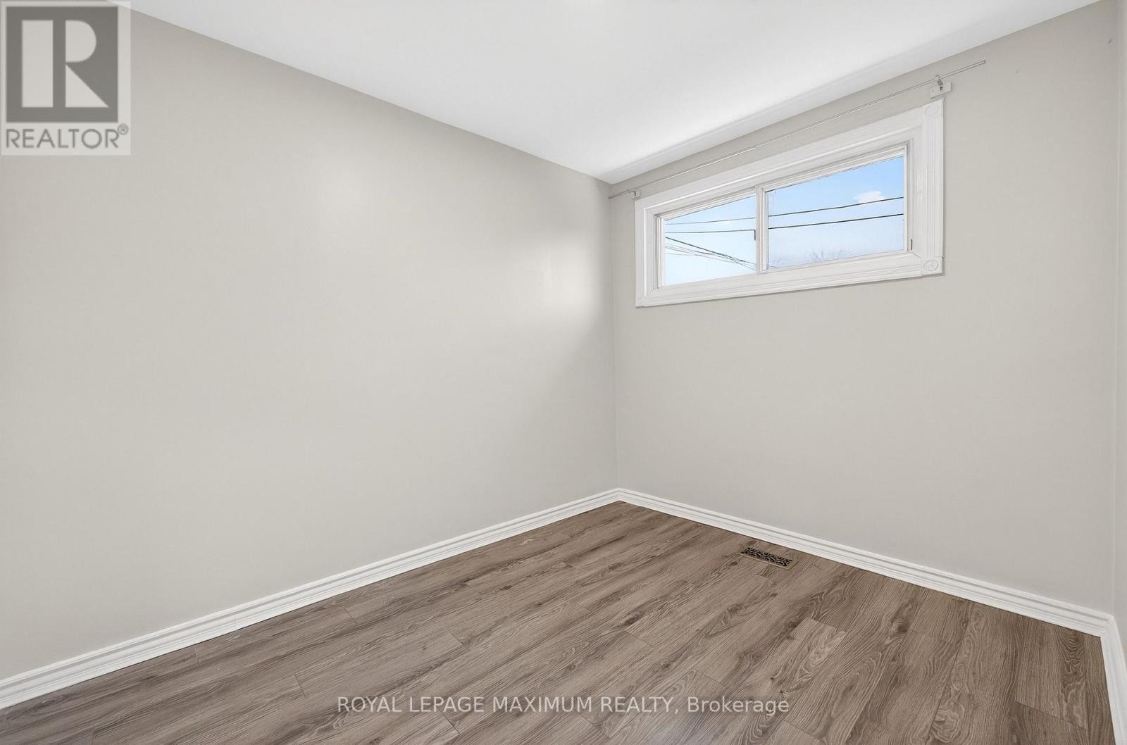 Upper - 362 Rosedale Drive, Whitby (Downtown Whitby), Ontario  L1N 1Z4 - Photo 24 - E12823042