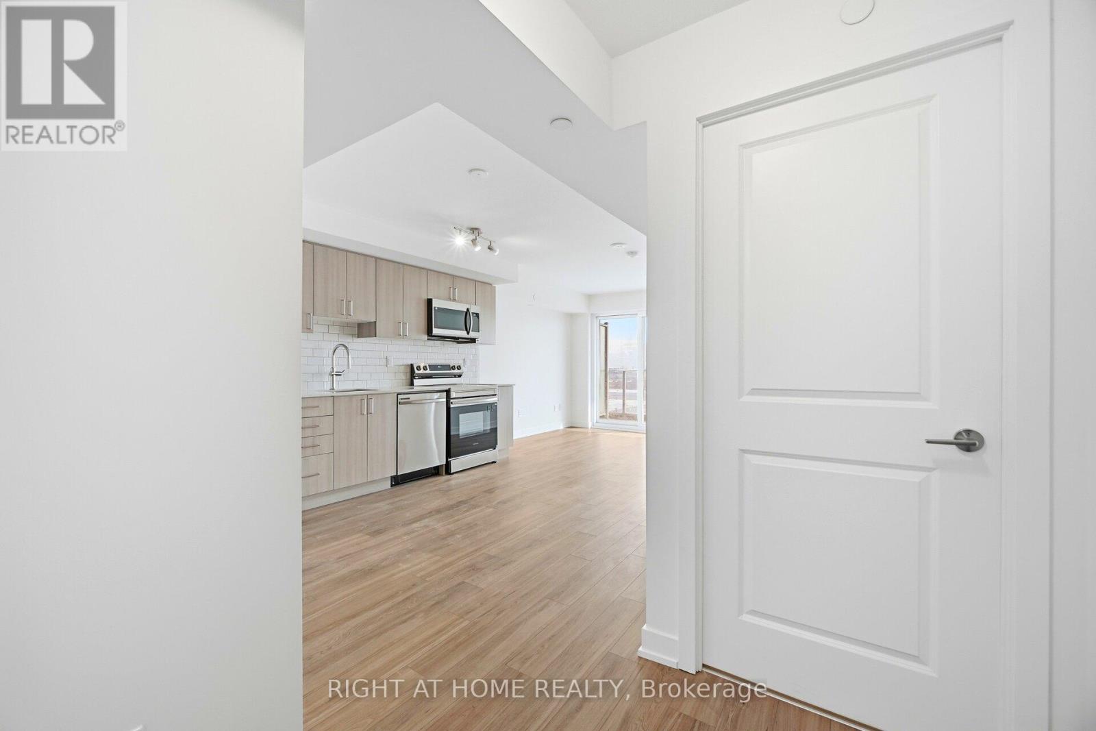 1507 - 1010 Sandy Beach Road, Pickering (Bay Ridges), Ontario  L1W 0C7 - Photo 4 - E12823062