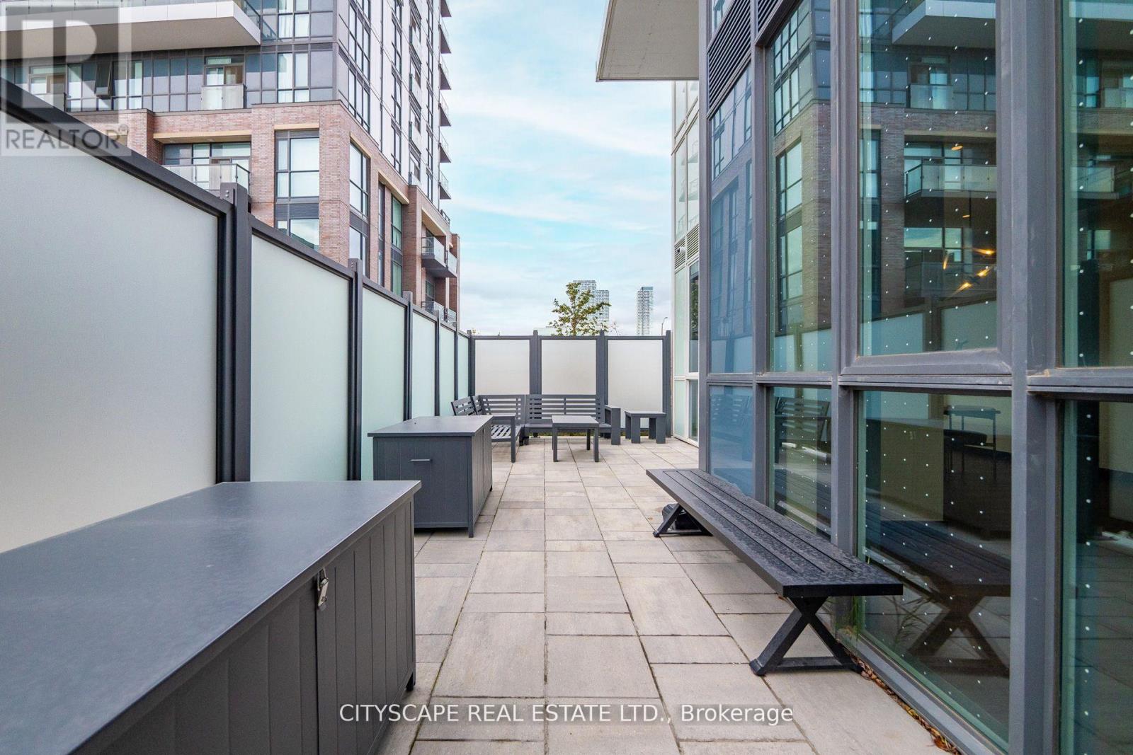 210 - 60 Honeycrisp Crescent, Vaughan, Ontario  L4K 0N5 - Photo 44 - N12822970