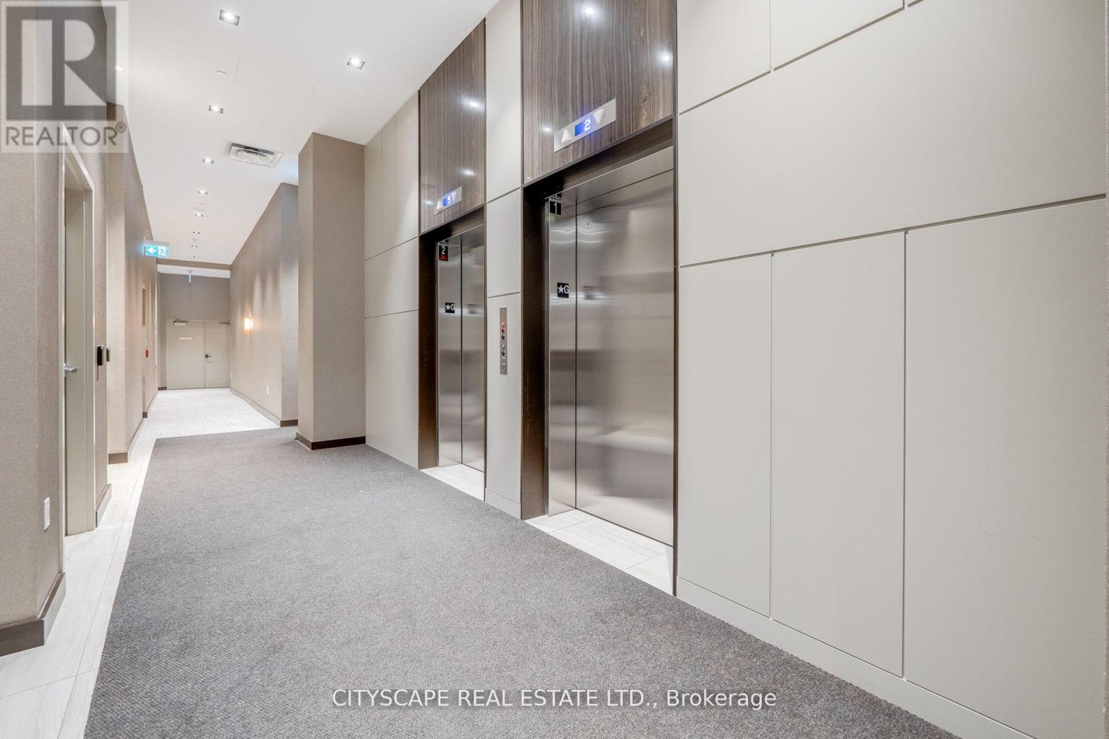 210 - 60 Honeycrisp Crescent, Vaughan, Ontario  L4K 0N5 - Photo 7 - N12822970