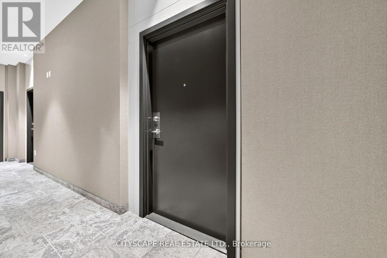 210 - 60 Honeycrisp Crescent, Vaughan, Ontario  L4K 0N5 - Photo 9 - N12822970