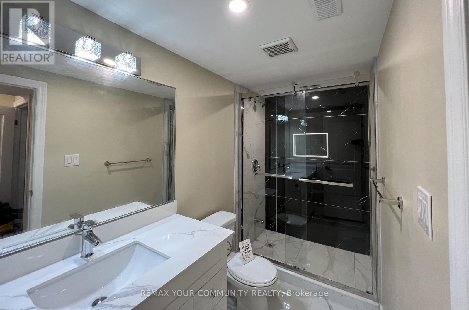 Lower - 517 Clifford Perry Place, Newmarket (Woodland Hill), Ontario  L3X 0J1 - Photo 13 - N12822984