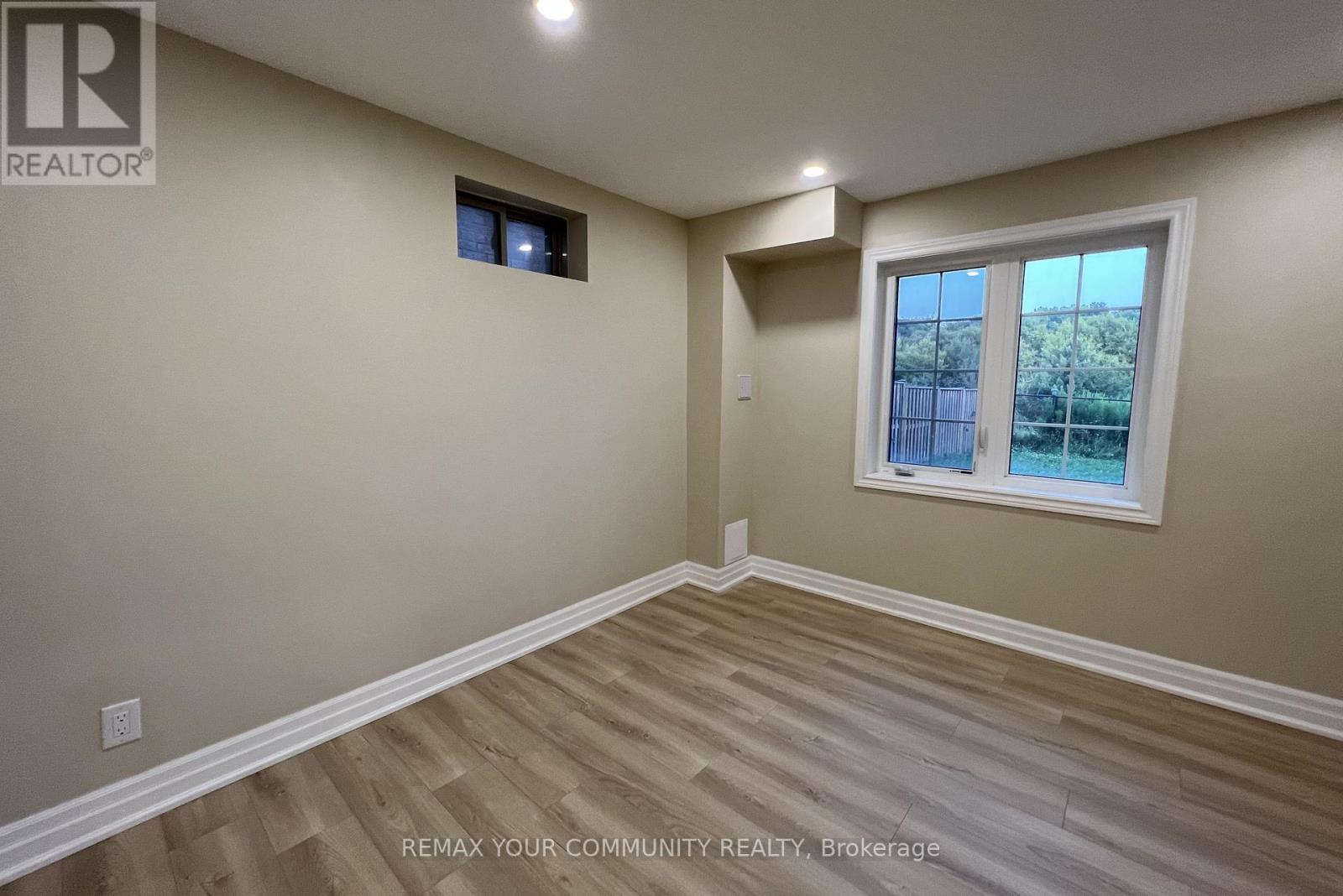 Lower - 517 Clifford Perry Place, Newmarket (Woodland Hill), Ontario  L3X 0J1 - Photo 15 - N12822984