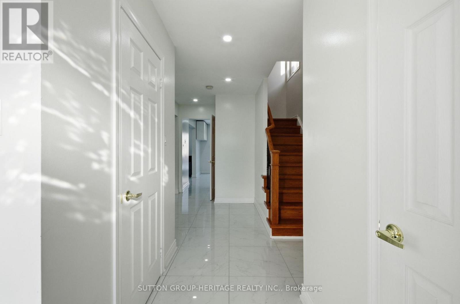 49 Mcknight Crescent, New Tecumseth, Ontario  L0G 1W0 - Photo 4 - N12823094