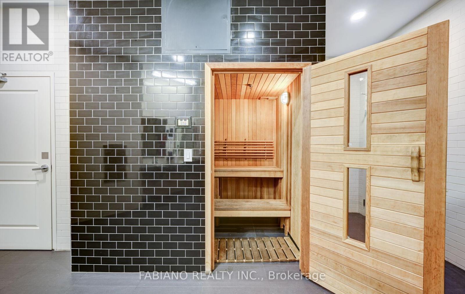 815 - 24 Woodstream Boulevard, Vaughan, Ontario L4L 8C4 - Photo 43 - N12823100