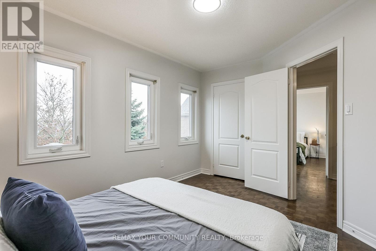 30 Crimson Court, Richmond Hill, Ontario  L4C 0J5 - Photo 27 - N12823124