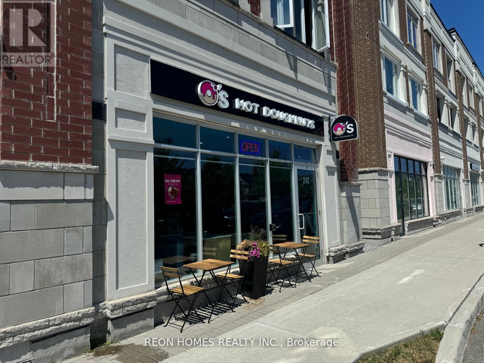 242 Copper Creek Drive, Markham, Ontario  L6B 1N6 - Photo 2 - N12823156