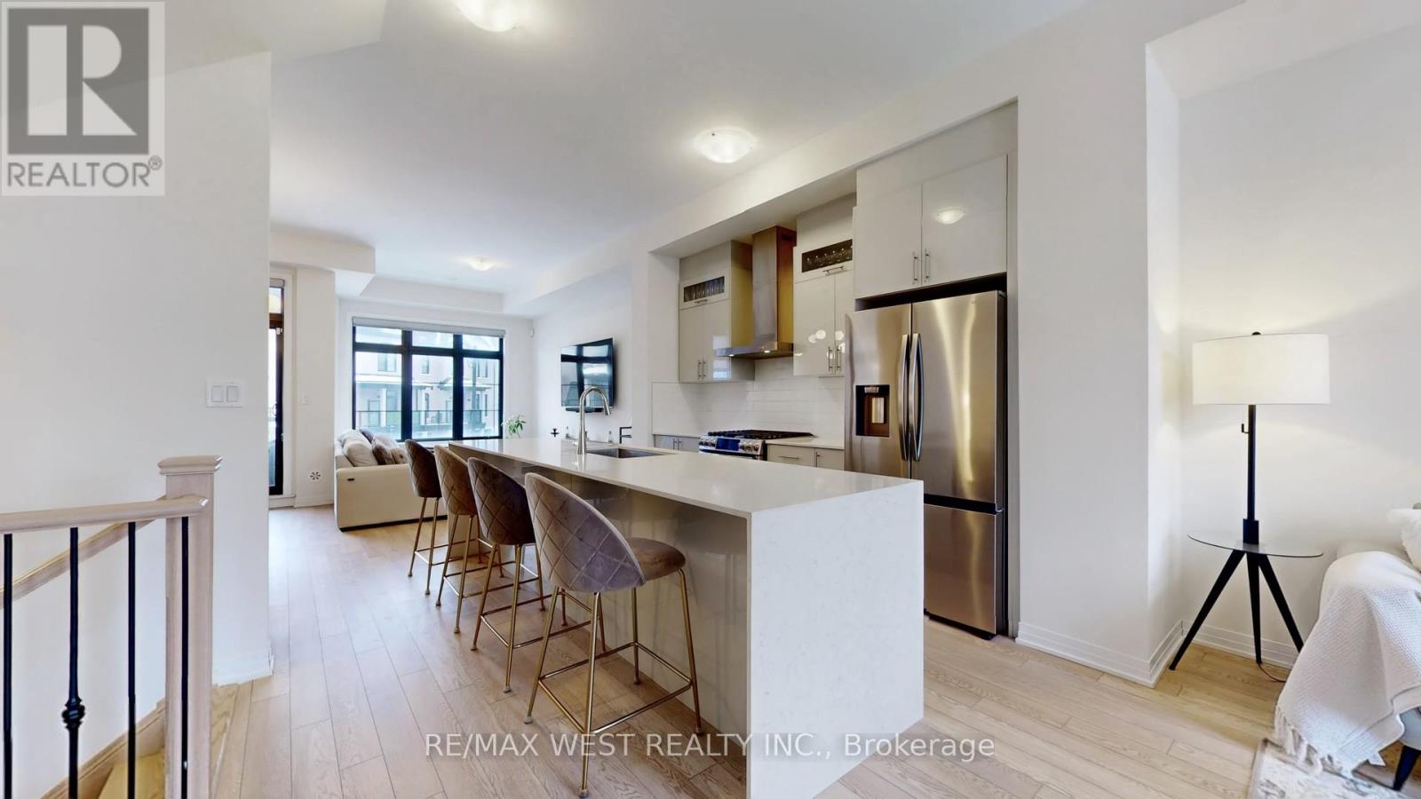 58 De La Roche Drive, Vaughan, Ontario  L4H 5G4 - Photo 12 - N12823170