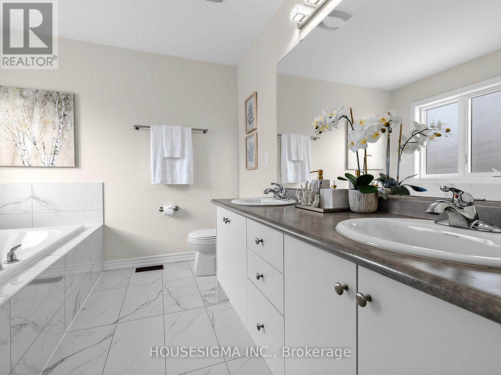 1278 Bardeau Street, Innisfil, Ontario  L0L 1W0 - Photo 22 - N12823194