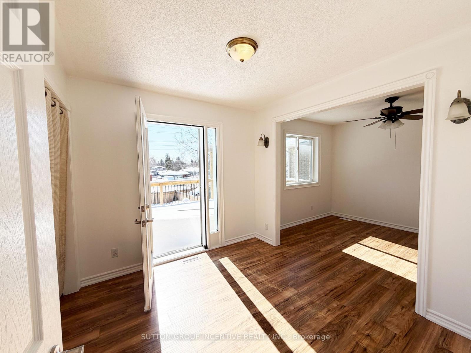 62 Kell Place, Barrie, Ontario  L4N 9K5 - Photo 12 - S12823216