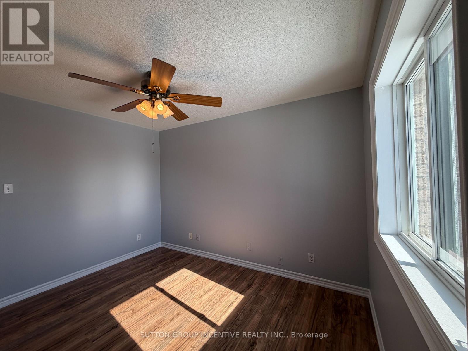 62 Kell Place, Barrie, Ontario  L4N 9K5 - Photo 18 - S12823216