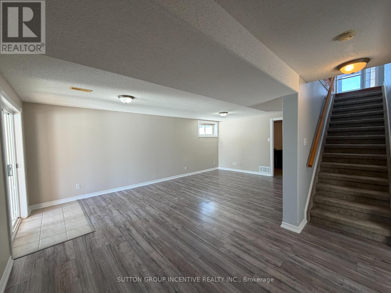 62 Kell Place, Barrie, Ontario  L4N 9K5 - Photo 22 - S12823216