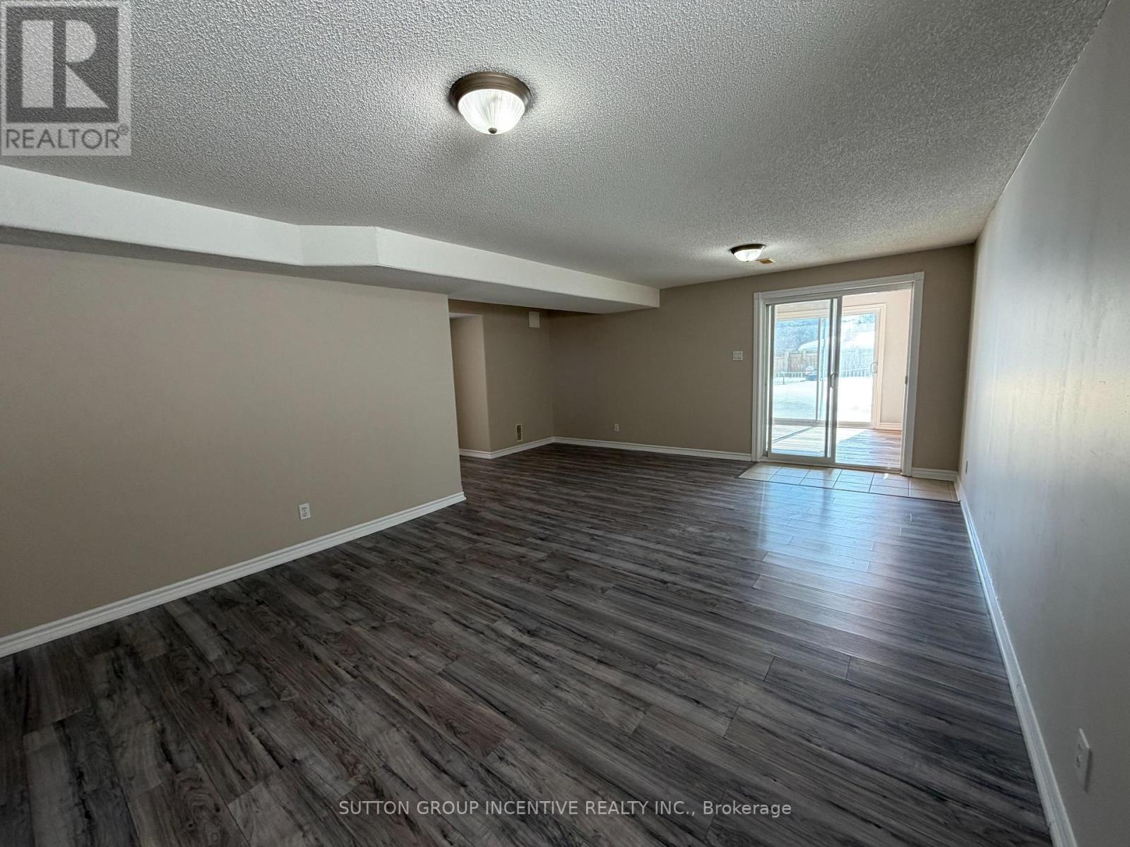 62 Kell Place, Barrie, Ontario  L4N 9K5 - Photo 23 - S12823216