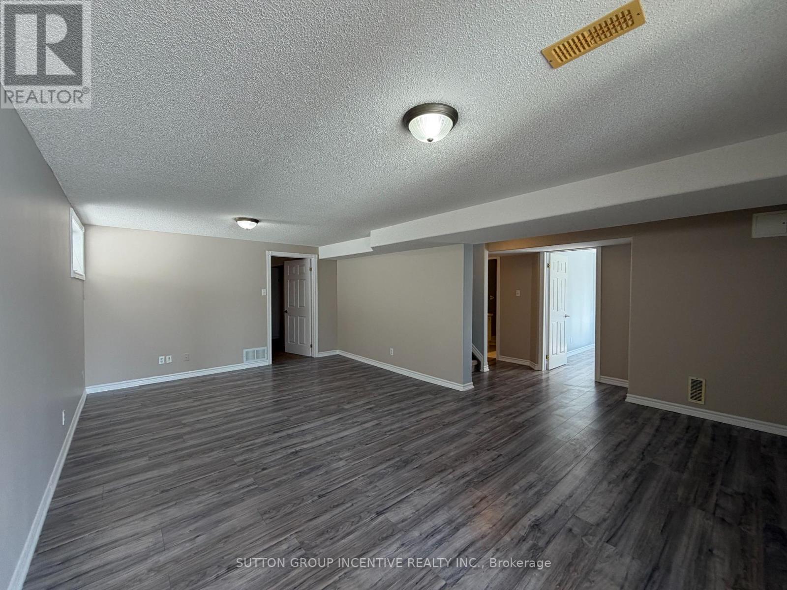 62 Kell Place, Barrie, Ontario  L4N 9K5 - Photo 24 - S12823216