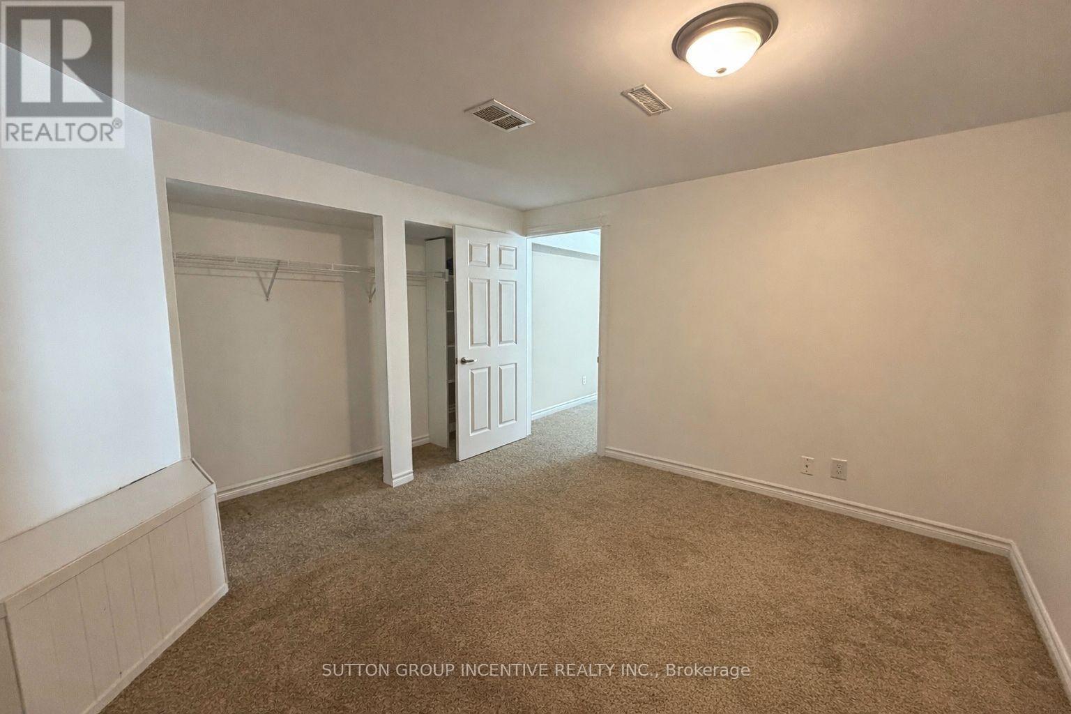 62 Kell Place, Barrie, Ontario  L4N 9K5 - Photo 30 - S12823216